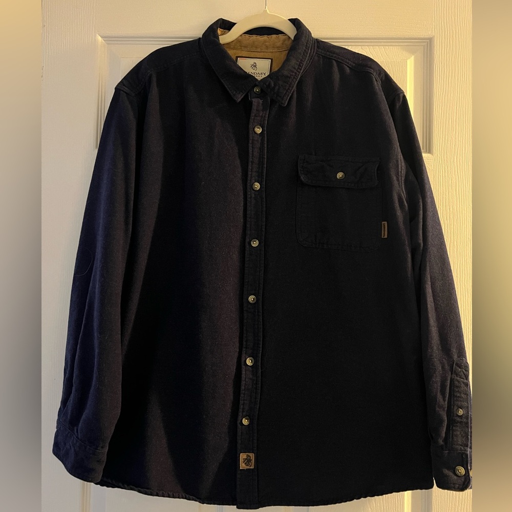 Men’s Legendary Whitetails Navy and Flannel Shirt XL